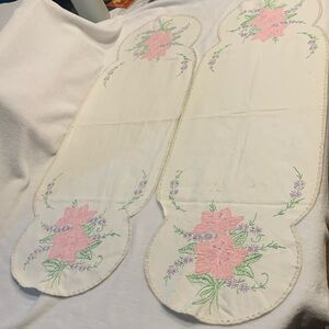 Set of two Beautiful embroidered pink lilies table runners vintage
